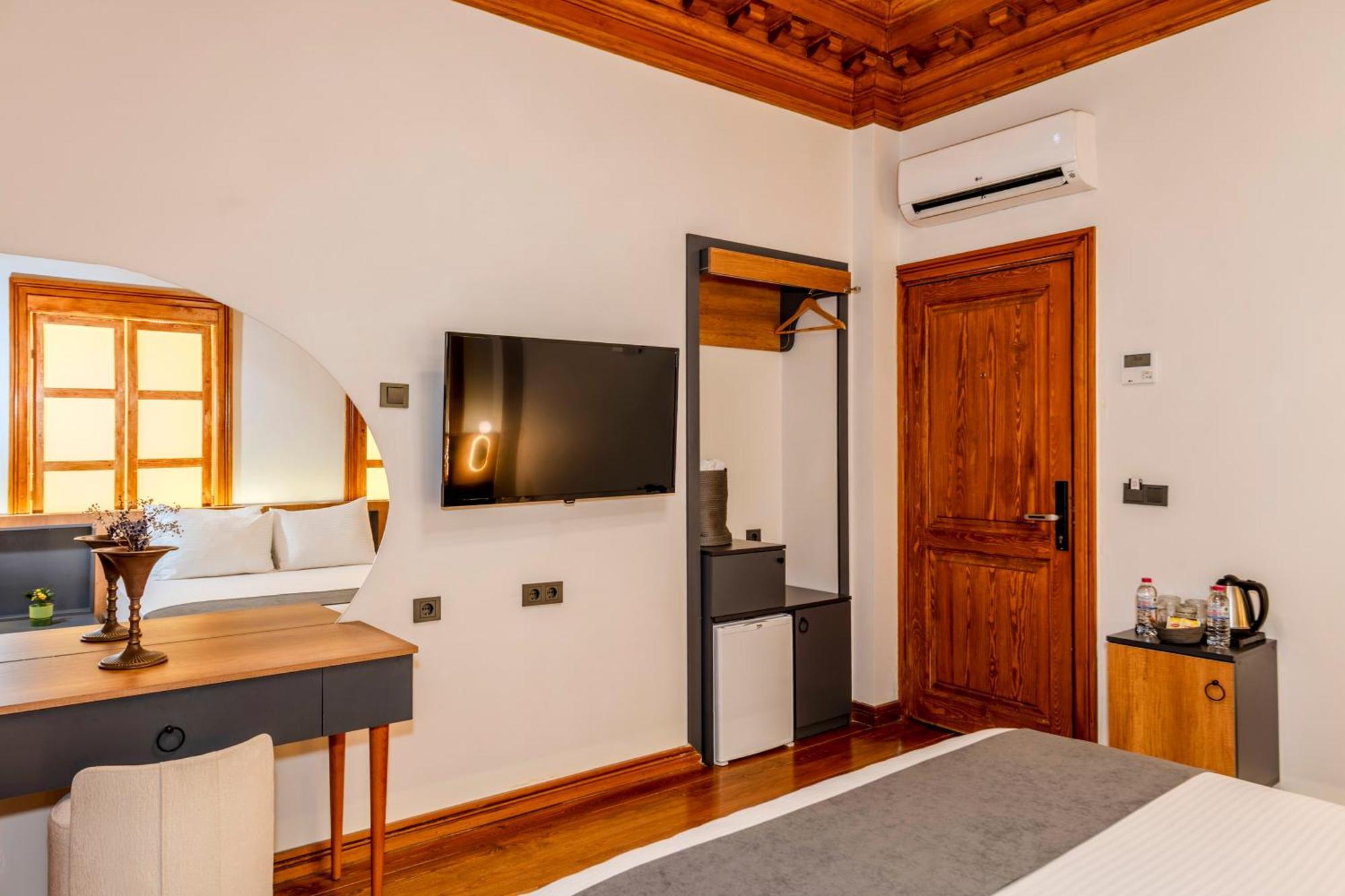 Elmira Pera Hotel & Spa - Special Class Istanbul Eksteriør billede