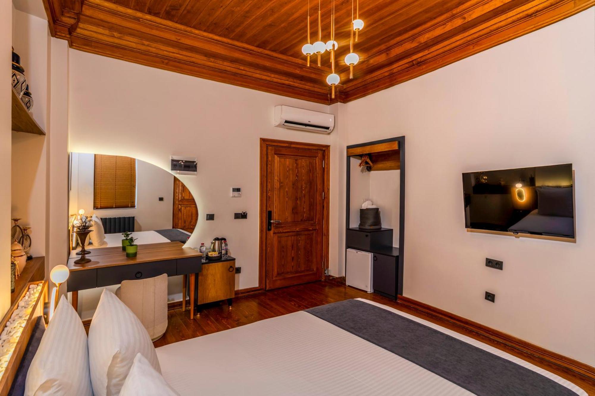 Elmira Pera Hotel & Spa - Special Class Istanbul Eksteriør billede